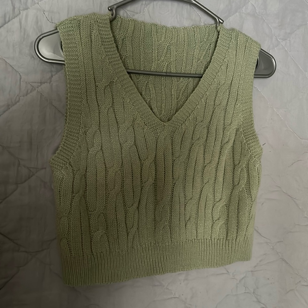 Women’s Sweater Vest
